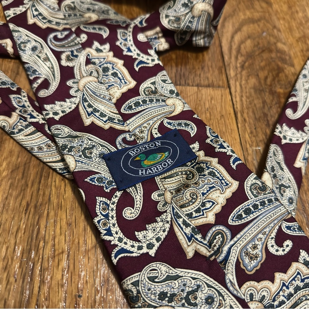 Boston Harbor Paisley Tie - Burgundy and Cream